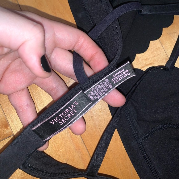 [S] VICTORIA’S SECRET bralette bundle - Picture 11 of 16